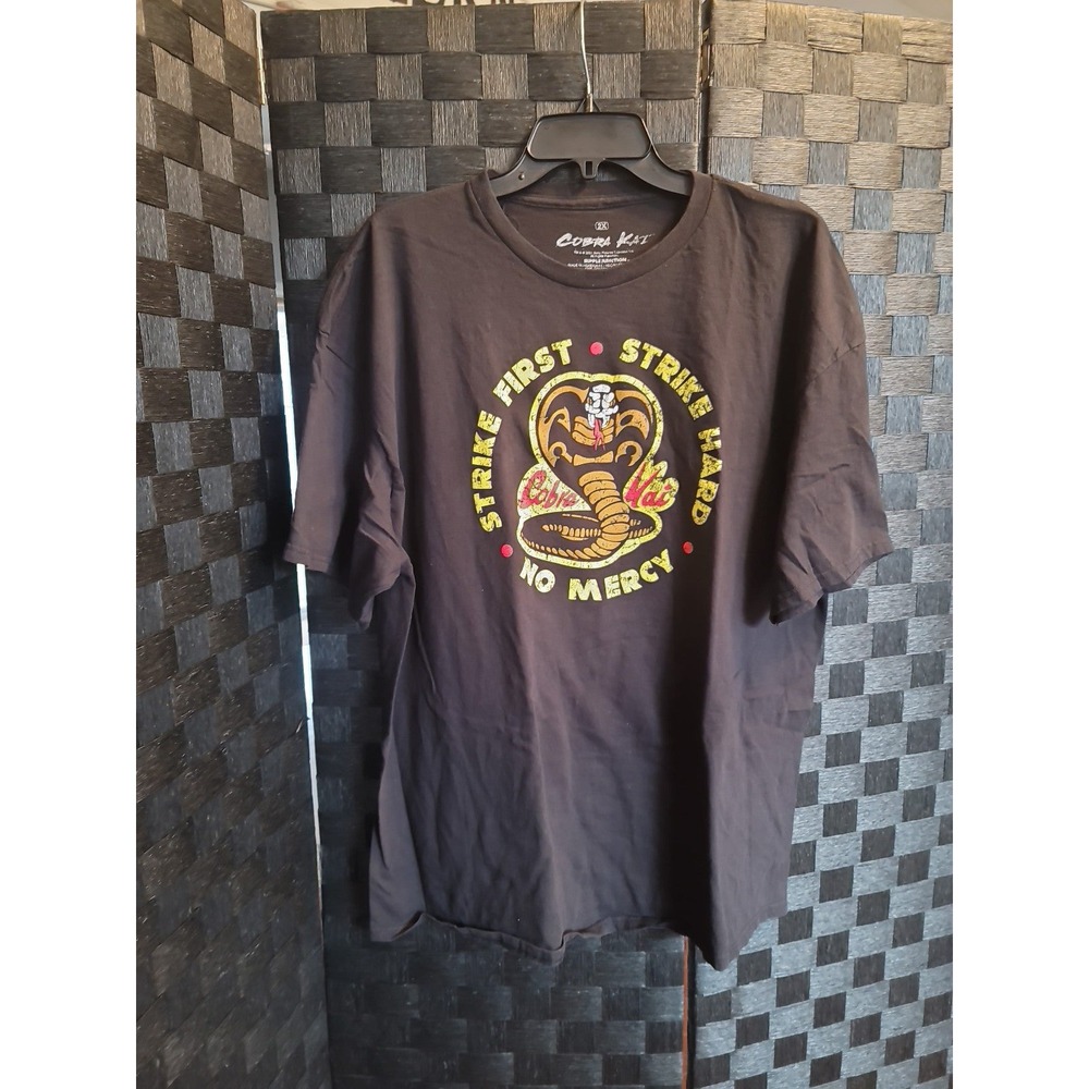 Ripple Junction Cobra Kai mens T-shirt XXL
